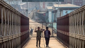 Cảnh sát Myanmar vượt biên xin Ấn Độ đừng trục xuất
