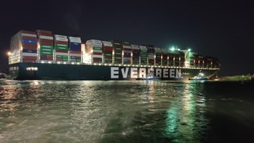 Ai Cập họp báo thông tin về tiến độ giải cứu tàu mắc cạn tại kênh đào Suez