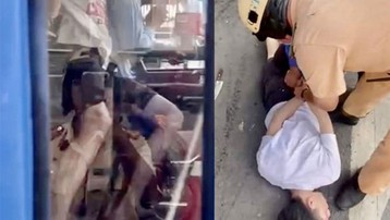 Nam thanh niên kề dao vào cổ, khống chế tài xế xe buýt ở TPHCM