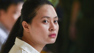 Hot girl Ngọc Miu bật khóc nhận 16 năm tù