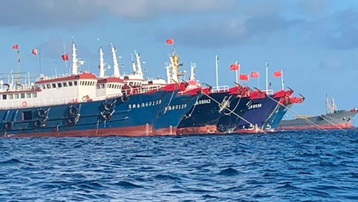 Philippines cảnh báo hậu quả nếu Trung Quốc không rút tàu khỏi Đá Ba Đầu