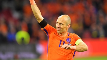 Trở lại và lập cú đúp kiến tạo, Robben hy vọng dự EURO