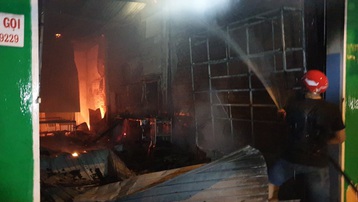 Cháy cửa hàng camera thiệt hại hơn 300 triệu đồng
