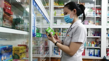 Người dân TP. HCM mua thuốc ho, sốt tại các tiệm thuốc phải khai báo y tế