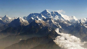 Một phụ nữ leo tới đỉnh Everest chỉ trong 26 giờ