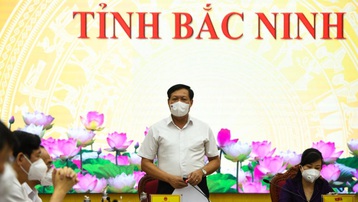 100% người dân Bắc Ninh đi khám bệnh được test nhanh COVID-19