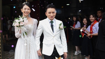 Phan Mạnh Quỳnh hoãn lễ cưới ở TP.HCM vì dịch bệnh