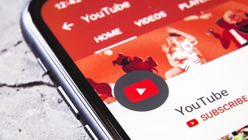 Từ hôm nay, YouTuber ở Việt Nam phải chịu thuế cho lượt xem ở Mỹ