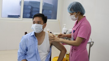 Lào Cai: Xử trí kịp thời một trường hợp sốc phản vệ sau tiêm vaccine Covid-19