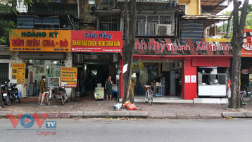 Hà Nội: Nhà hàng, quán cà phê 'trở lại' sau thời gian đóng cửa vì dịch Covid-19