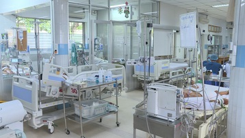 Việt Nam thêm 2 ca tử vong do COVID-19, có bệnh lý nền nặng