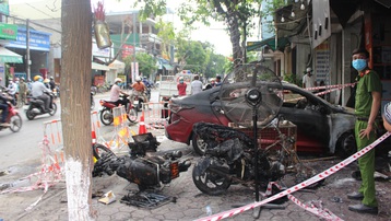 Quảng Ngãi: Xót xa vợ chồng trẻ cùng hai con nhỏ chết cháy trong đêm 