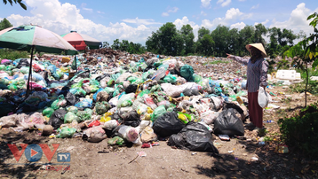 Hải Phòng: Người dân dựng lán, lập chốt chặn xe chở rác thải vào địa bàn