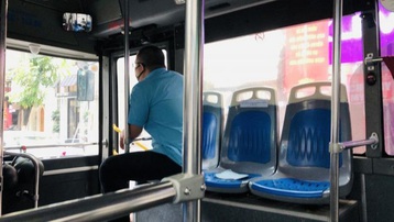CDC Hà Nội đề xuất xét nghiệm tài xế, nhân viên soát vé xe buýt