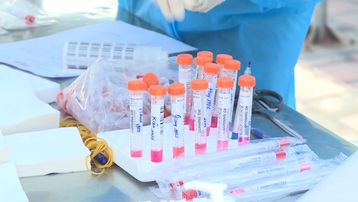 Hà Nội phát hiện thêm 12 người dương tính với SARS-CoV-2