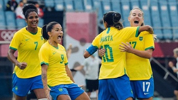 Marta của tuyển nữ Brazil ghi bàn thắng đi vào lịch sử Olympic