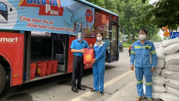 'Xe buýt siêu thị 0 đồng' mang niềm vui tới hơn 4.000 công nhân lao động trong mùa dịch