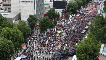 Bất chấp COVID-19, nghìn người Hàn Quốc đổ ra đường biểu tình