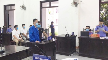 Đà Nẵng: 18 tháng tù cho tài xế xe Chín Nghĩa chống người thi hành công vụ