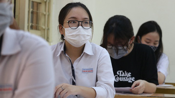 Thí sinh dương tính SARS-CoV-2, Bắc Giang khẩn cấp dừng một điểm thi tốt nghiệp