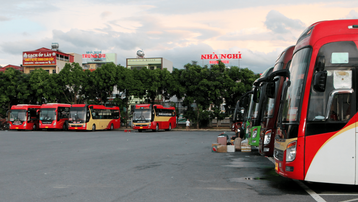 Hà Nội tạm dừng vận tải hành khách đến 14 tỉnh, thành phố