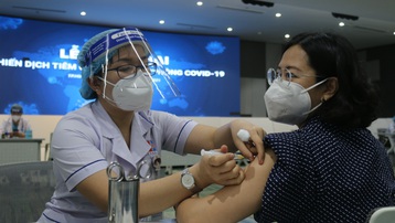 Một số quận, huyện tại TP.HCM đã tiêm vaccine gần hết cho người dân