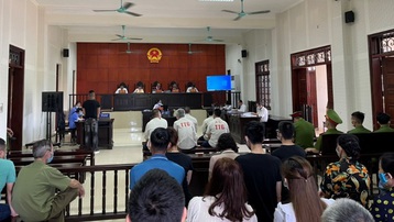 Quảng Ninh: 51 năm tù cho 6 bị cáo về tội buôn bán ma túy và tàng trữ vũ khí quân dụng
