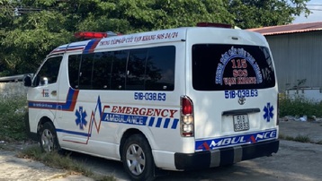 Liên tục phát hiện xe cứu thương chở người trái phép từ vùng dịch về Bình Thuận