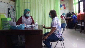 Indonesia tiêm chủng vaccine Covid-19 cho phụ nữ mang thai