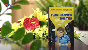 Evan Hansen và bức thư tuyệt mệnh dối trá