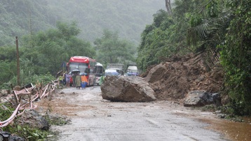Thời tiết hôm nay: Một số nơi mưa rất to, nguy cơ xảy ra lũ quét, sạt lở đất vùng núi