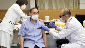 Nhật Bản tiêm vaccine mũi 3 cho người cao tuổi vào đầu năm 2022