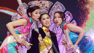 Cô gái 20 tuổi Trần Mỹ Nghi đăng quang Hoa hậu châu Á 2021