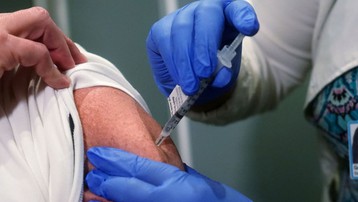 New York có thể điều Vệ binh Quốc gia thay nhân viên y tế chưa tiêm vaccine COVID-19