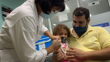 Cuba trở thành quốc gia đầu tiên tiêm chủng Covid-19 cho trẻ từ 2 tuổi
