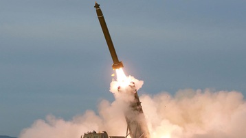Nhật Bản lên án gay gắt Triều Tiên tiếp tục phóng tên lửa