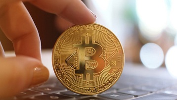 Giá Bitcoin ngày 21/1: Bitcoin lại cắm đầu lao dốc