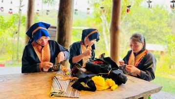 Phát triển du lịch cộng đồng ở vùng cao Quảng Ninh