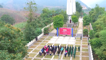 Lào Cai: Lễ Thượng cờ thiêng liêng tại cột cờ Lũng Pô, khởi đầu chuỗi chương trình thiện nguyện 'Xuân biên cương'
