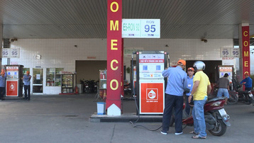 Giá xăng dầu tăng tiếp gần 1.000 đồng/lít