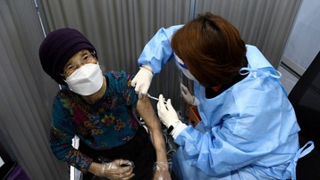 Hàn Quốc triển khai tiêm mũi vaccine thứ tư từ cuối tháng 2