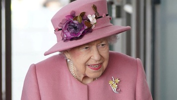 Nữ hoàng Anh Elizabeth II mắc COVID-19