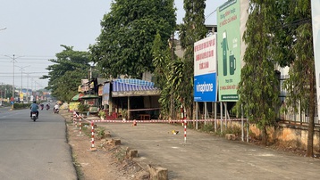 Nam sinh lớp 9 ở Bình Phước bị đâm chết trước cổng trường