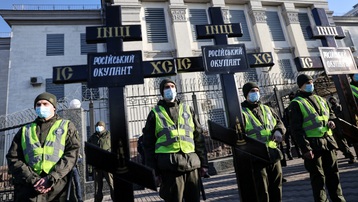 Nga sẽ sớm sơ tán nhân viên của các cơ quan đại diện nước ngoài khỏi Ukraine