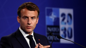 Tổng thống Pháp sẵn sàng làm trung gian thỏa thuận ngừng bắn giữa Nga và Ukraine