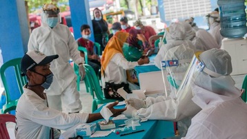 Báo động số ca mắc Covid-19 ở Indonesia tăng gấp nhiều lần trong thời gian ngắn