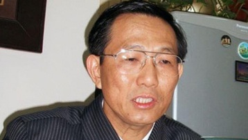 Khởi tố, bắt tạm giam cựu Thứ trưởng Bộ Y tế Cao Minh Quang