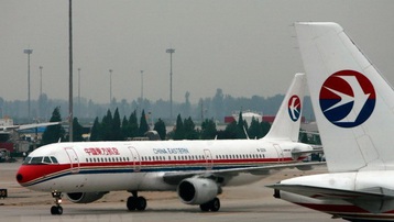 Rơi máy bay chở 133 hành khách ở Trung Quốc