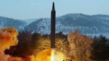 Hàn Quốc họp khẩn sau khi Triều Tiên tiếp tục phóng vật thể bay