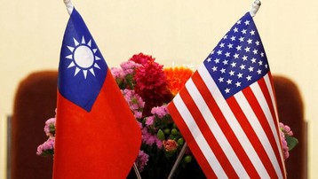 Trung Quốc cảnh báo Mỹ không nên chơi 'con bài Đài Loan'